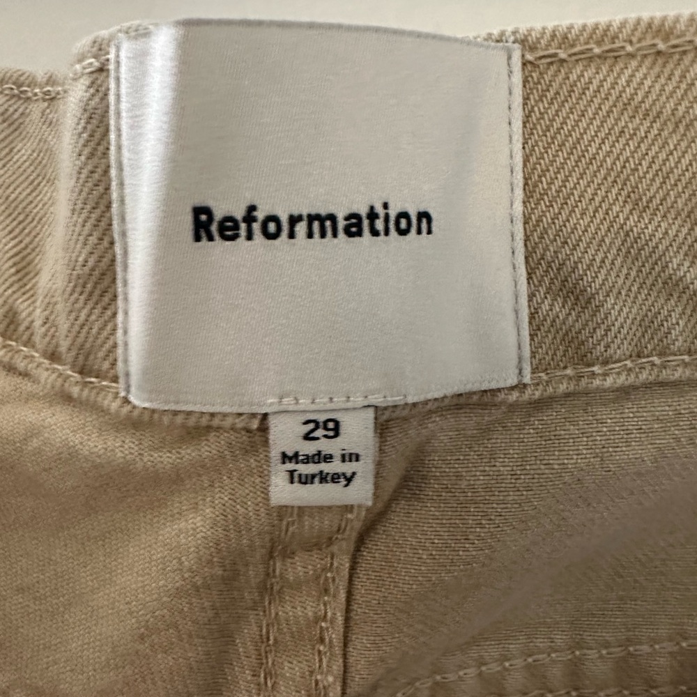 Reformation Cary low rise, slouchy wide leg jeans - sand dollar - Picture 3 of 7